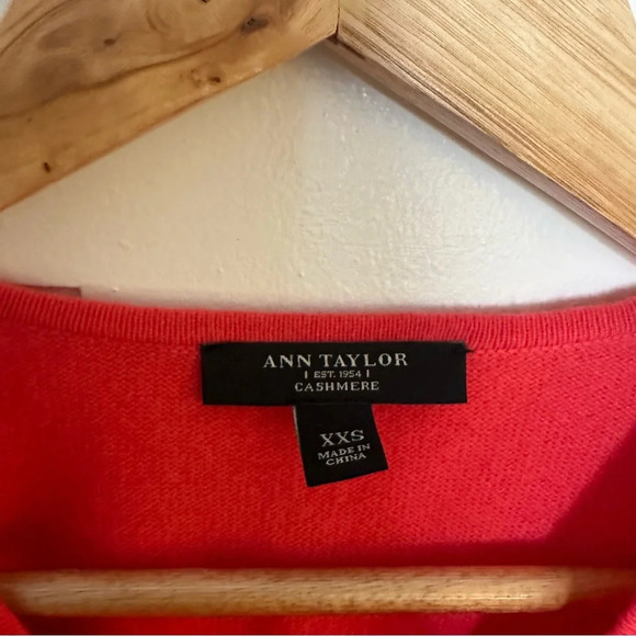 ANN TAYLOR 100% Cashmere Cowl Neck Sweater Hot Pink Festive Holiday Size XXS - Picture 4 of 5